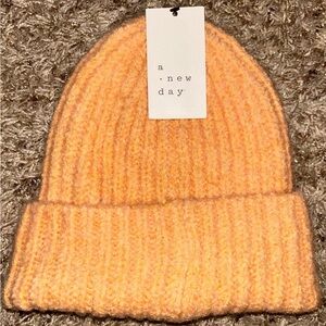 NWT Women’s Winter Hat